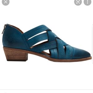 Frye Boooties size 9